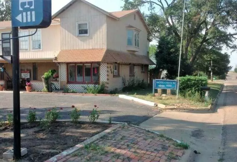 Motelli Country Club Inn