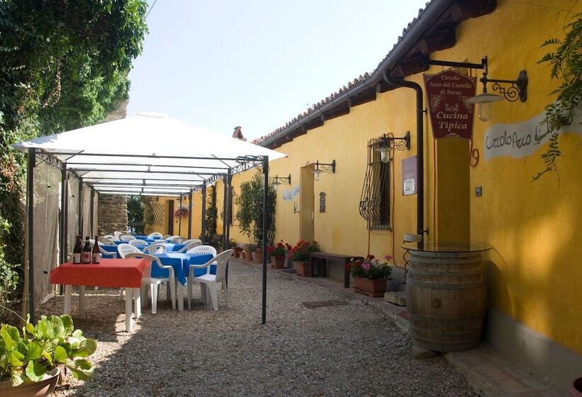 Pension Arco Dei Nobili