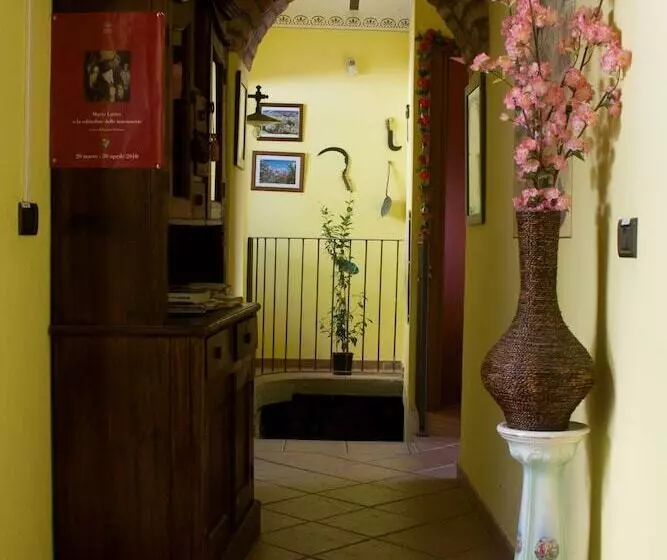 Majatalo Arco Dei Nobili