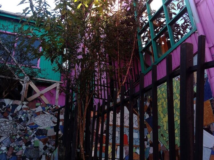 The Pink House   Hostel