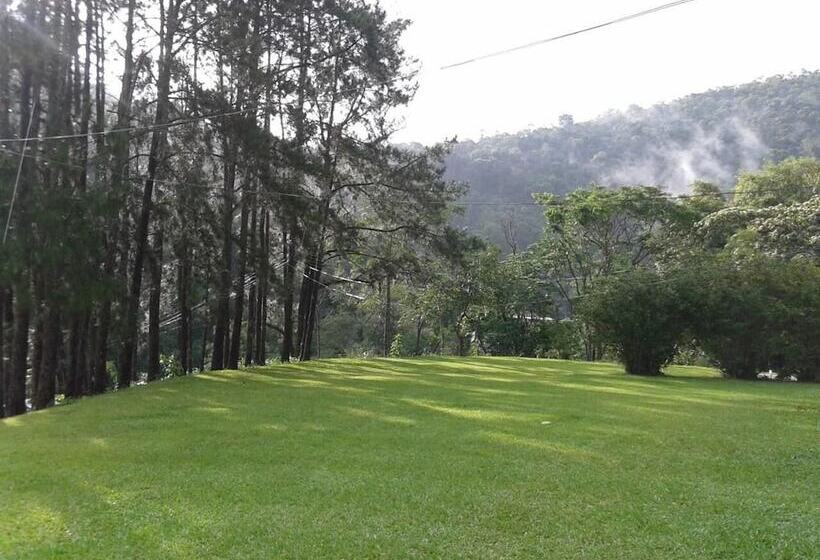 Bed & Breakfast Acomodação Penedo