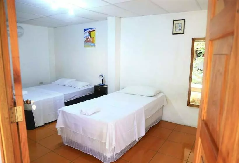 تختخواب و صبحانه Casa De Los Berrios