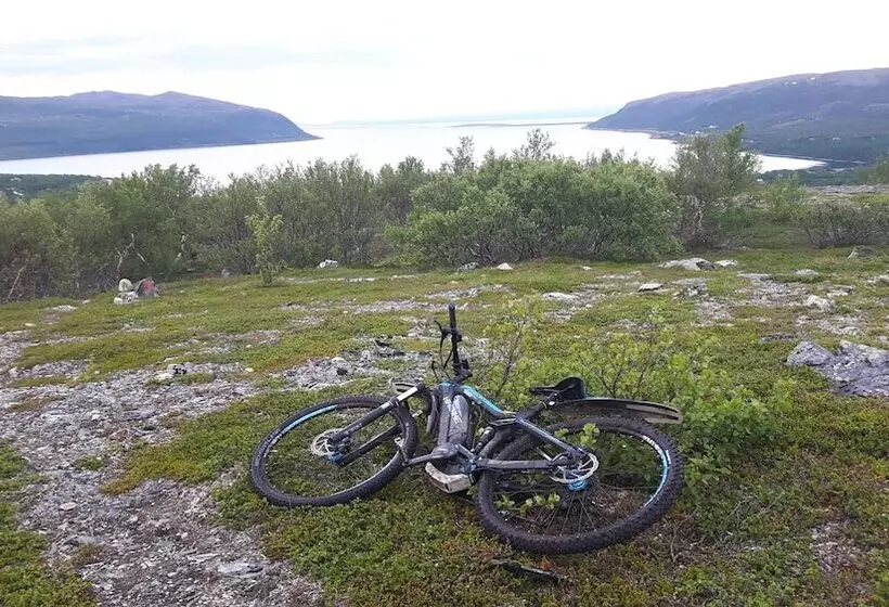 Aamiaismajoitus (B&B) Olderfjord Turistsenter