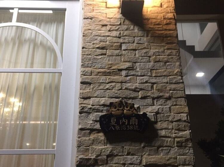 تختخواب و صبحانه Xianel Vacation Chateau