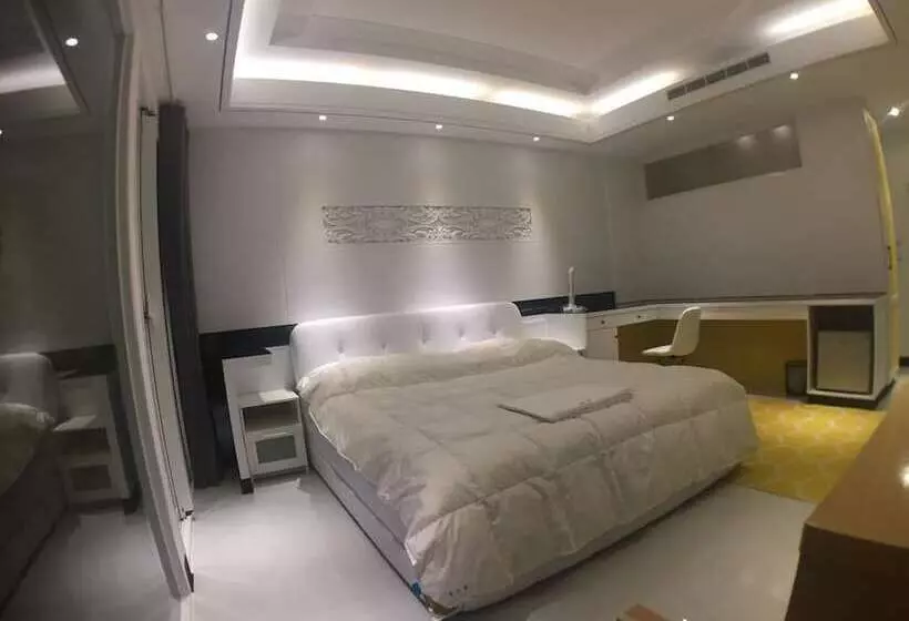 تختخواب و صبحانه Xianel Vacation Chateau
