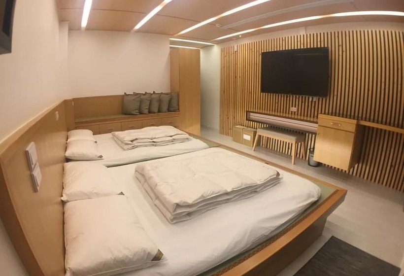 تختخواب و صبحانه Xianel Vacation Chateau