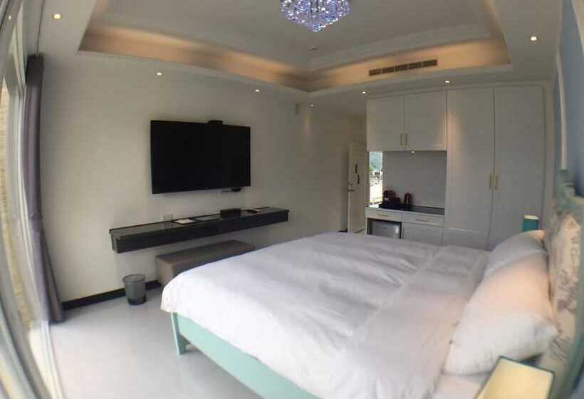 تختخواب و صبحانه Xianel Vacation Chateau