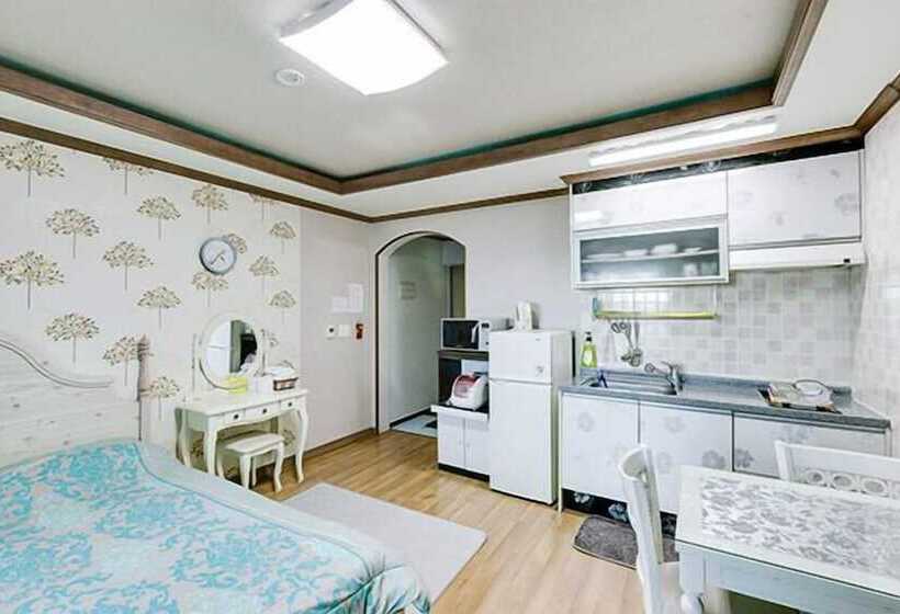 Buan Baramui Soksagim Pension