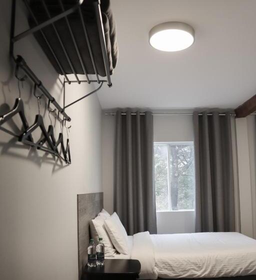 فندق فئة نجمة واحدة Auberge Valcartier