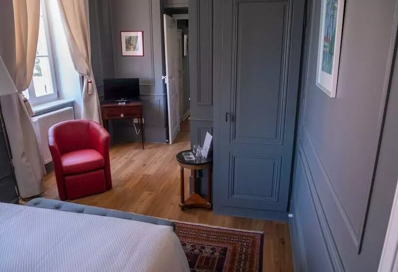 ホテル Château De Colombier