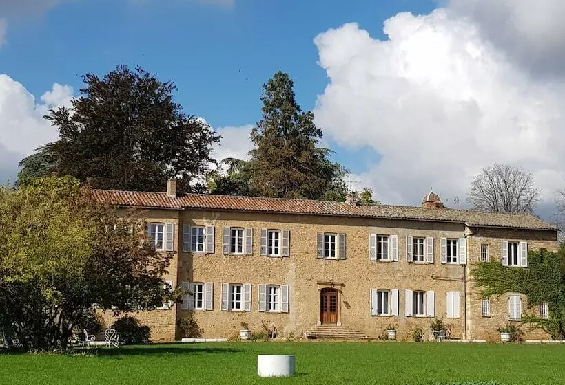 ホテル Château De Colombier