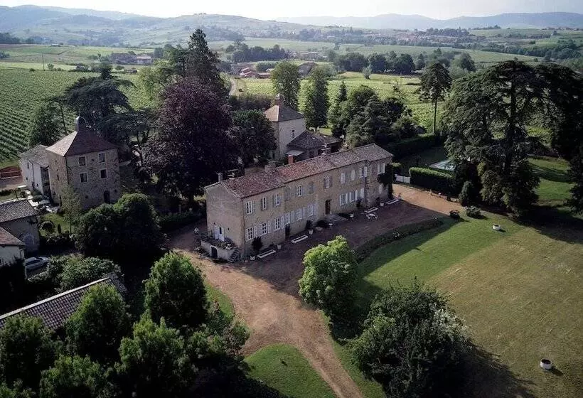 ホテル Château De Colombier