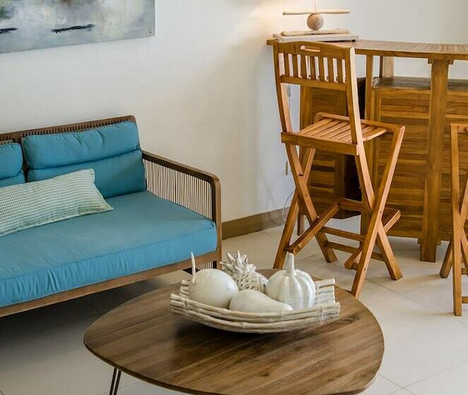 هتل Coral Bay By Dream Escapes