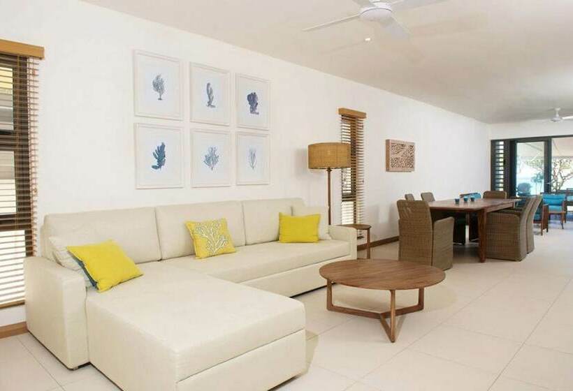 هتل Coral Bay By Dream Escapes