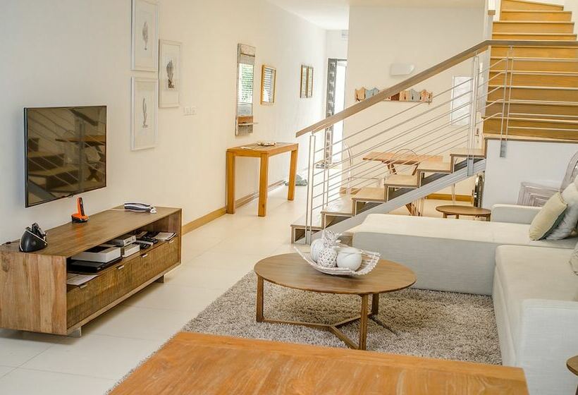 هتل Coral Bay By Dream Escapes