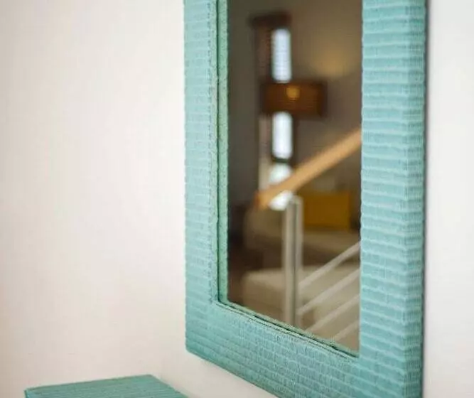 هتل Coral Bay By Dream Escapes