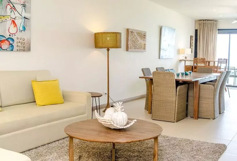 هتل Coral Bay By Dream Escapes