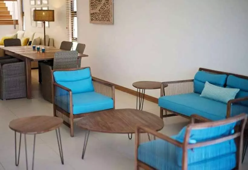 هتل Coral Bay By Dream Escapes