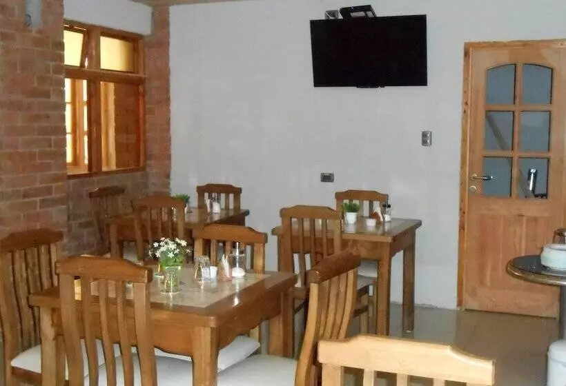 ホテル Hostal Balmaceda La Serena