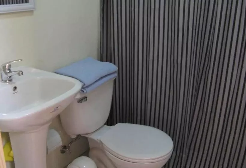 ホテル Hostal Balmaceda La Serena