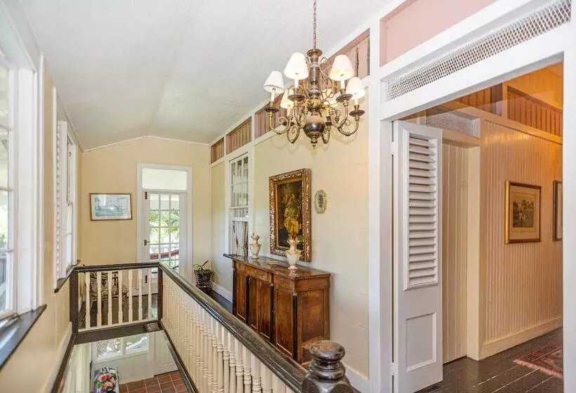 هتل Mount Edgecombe Boutique