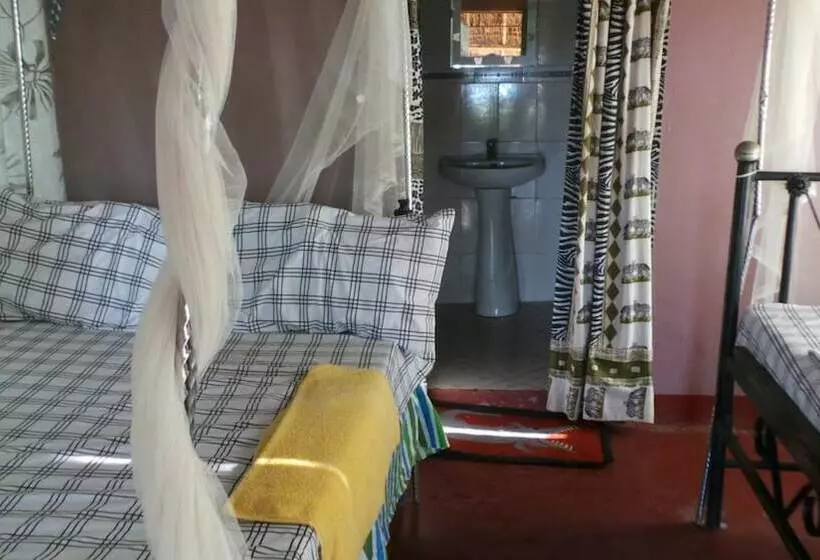 هتل Selous Ngalawa Camp