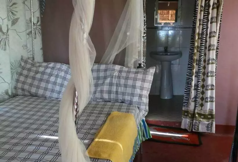 هتل Selous Ngalawa Camp