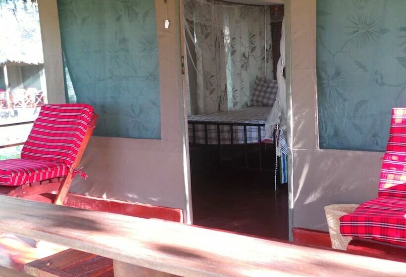 Отель Selous Ngalawa Camp