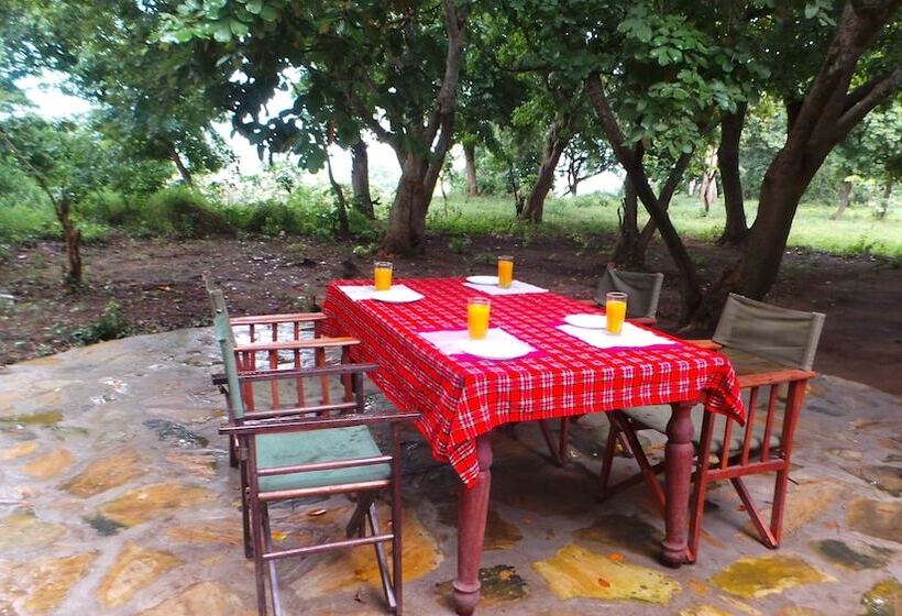 Отель Selous Ngalawa Camp