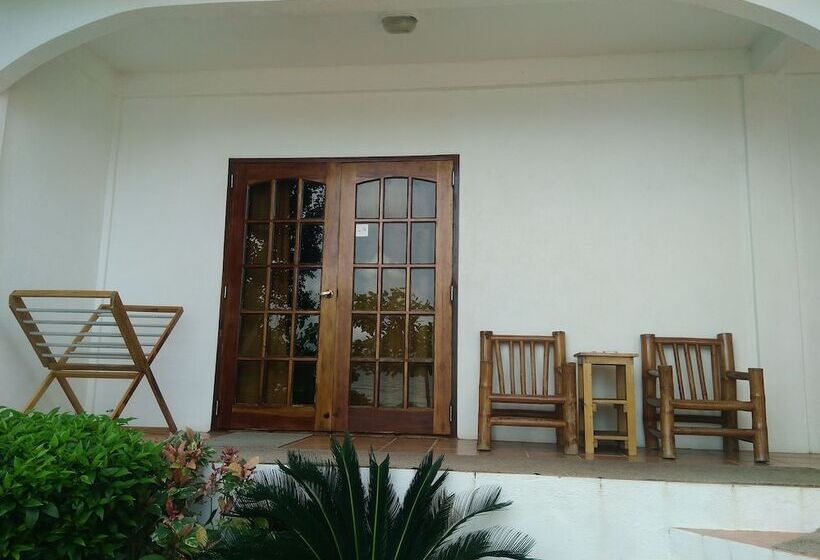 Hotel Sogod Bay Scuba Resort