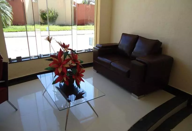 ホテル Valley Hills