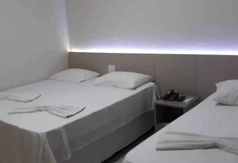 ホテル Valley Hills