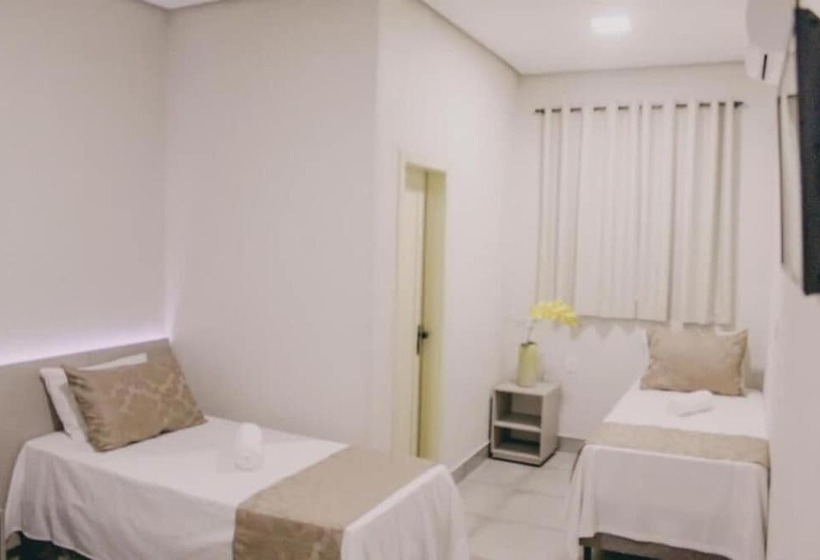 فندق Valley Hills