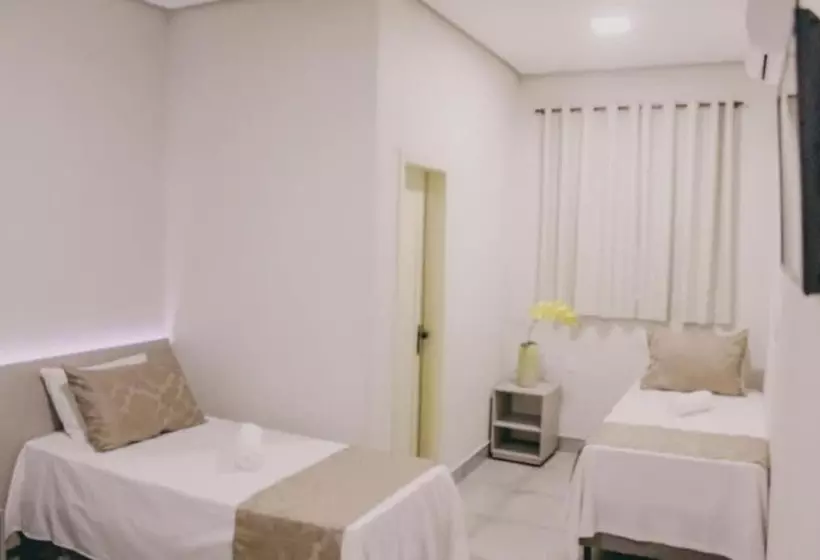 ホテル Valley Hills