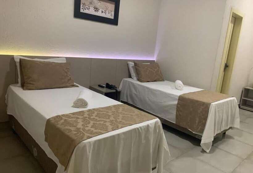 فندق Valley Hills