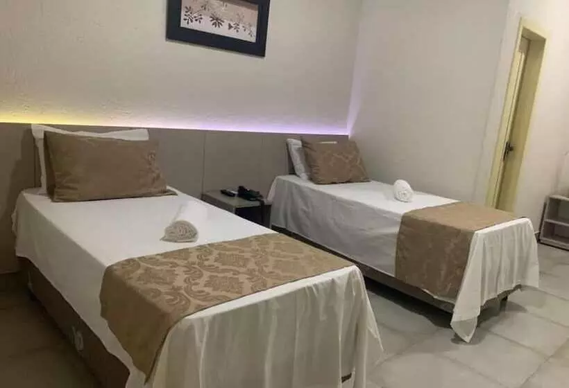 ホテル Valley Hills