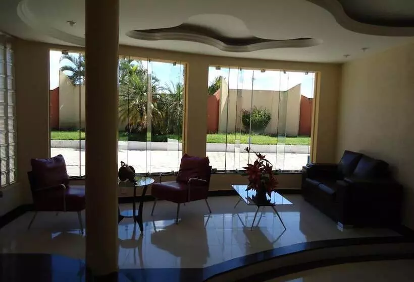 ホテル Valley Hills