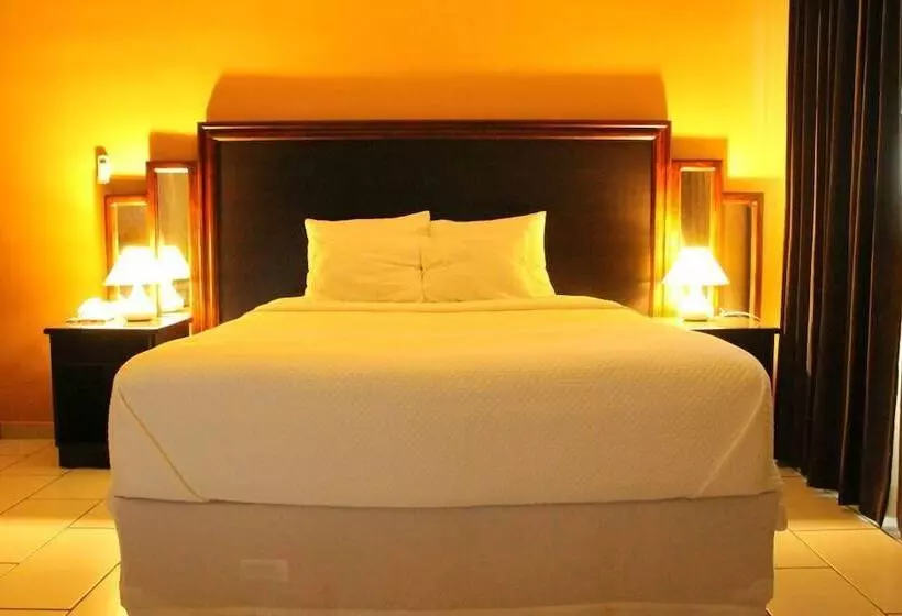 هتل Vista Los Volcanes