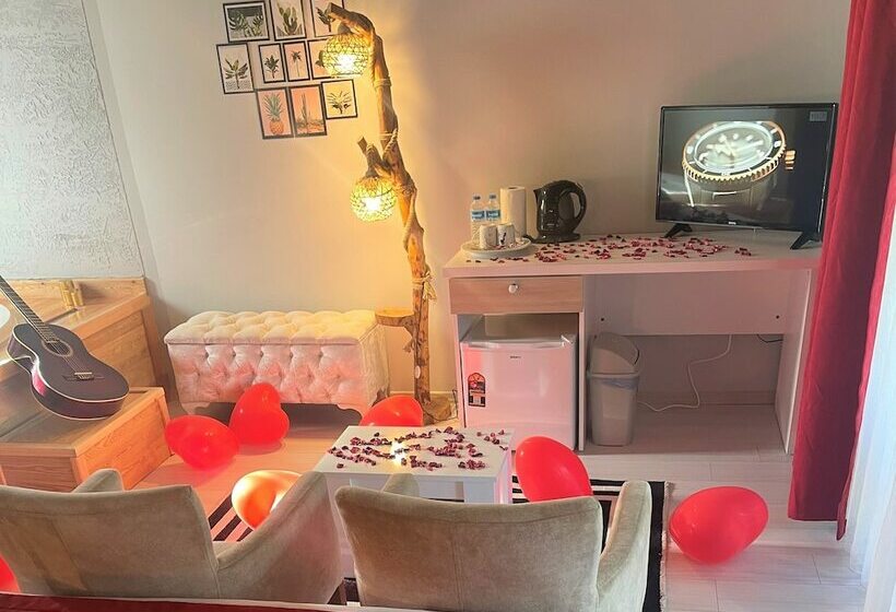 Kirkpinar Otantik Otel