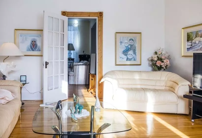 Aamiaismajoitus (B&B) Gite Des Lilas