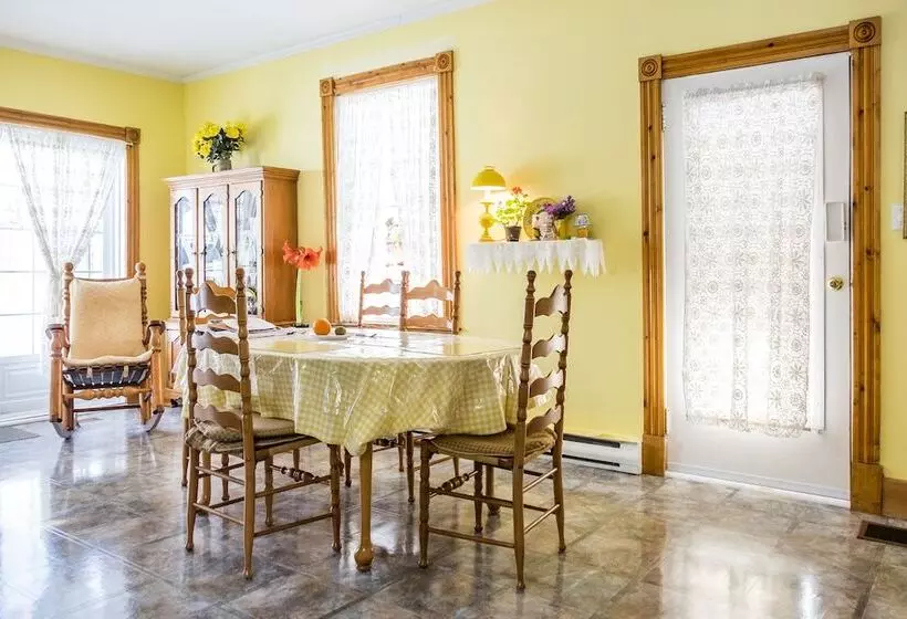 Aamiaismajoitus (B&B) Gite Des Lilas