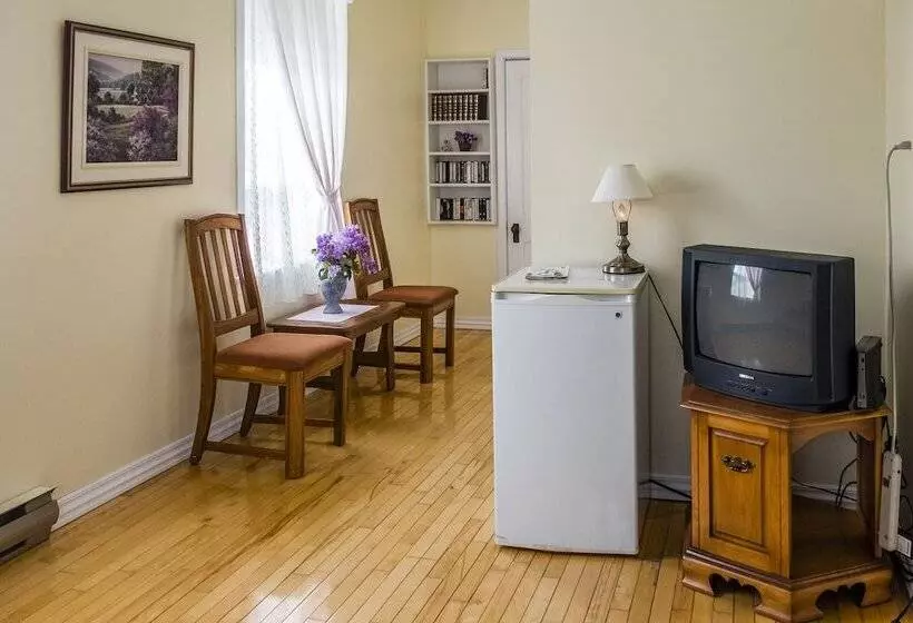 Aamiaismajoitus (B&B) Gite Des Lilas