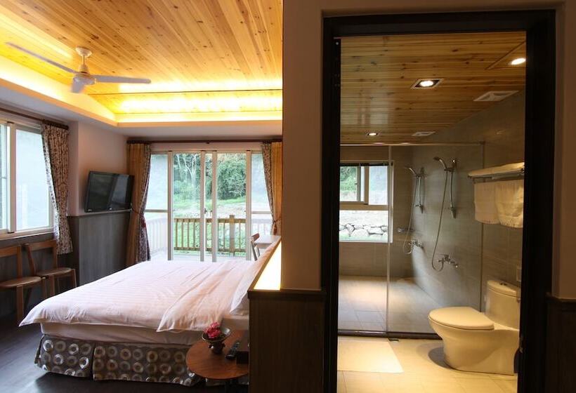 تختخواب و صبحانه Joy Garden