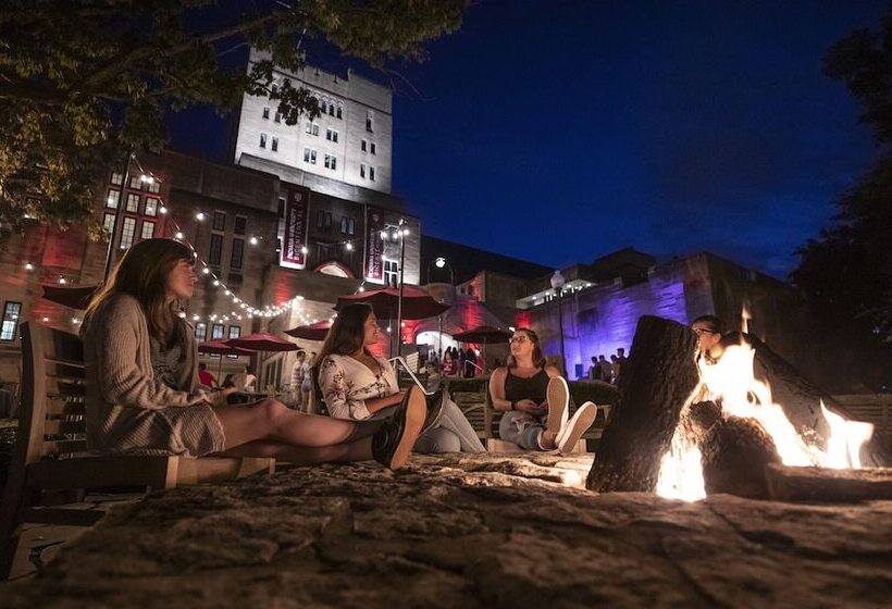 Biddle Hotel And Conference Center