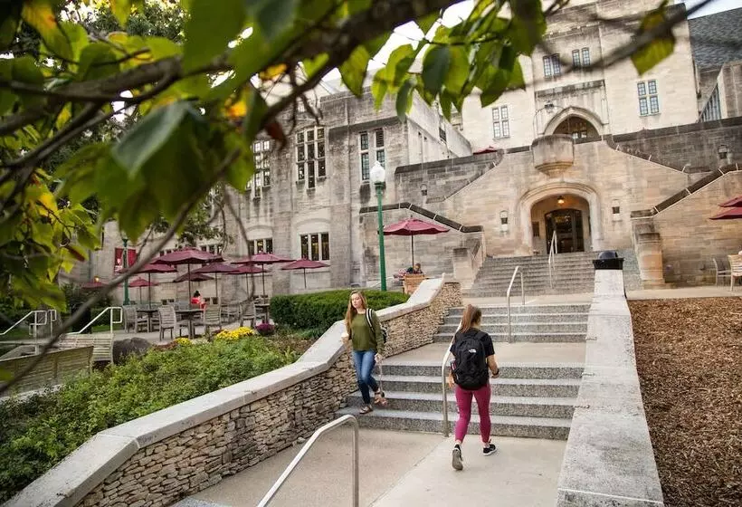 Biddle Hotel And Conference Center