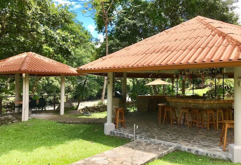 Cabanas Rio Encantado