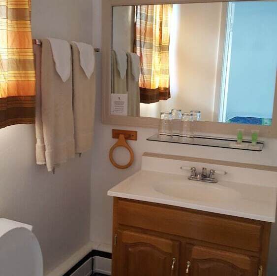 Glenwood Motel And Cottages