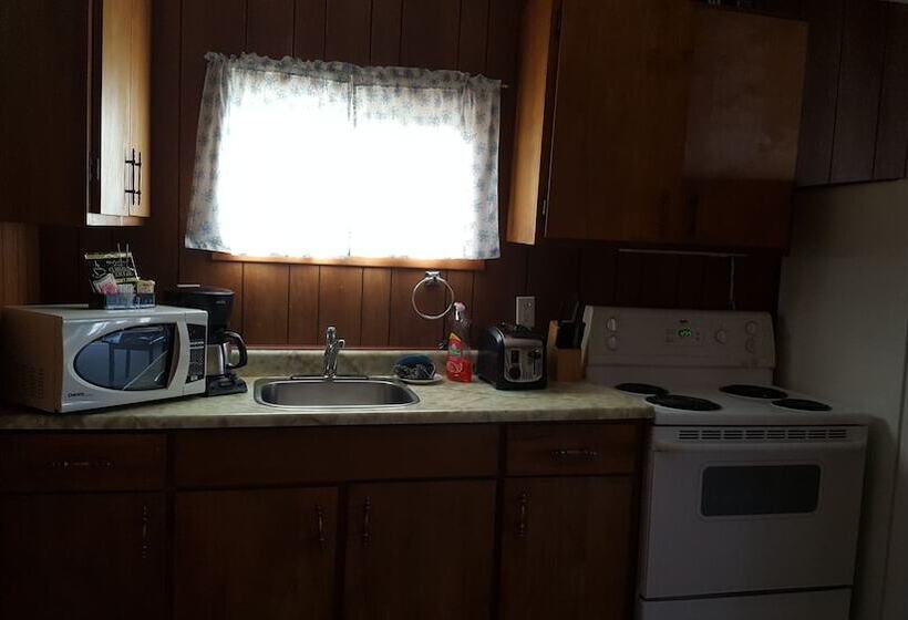 Glenwood Motel And Cottages