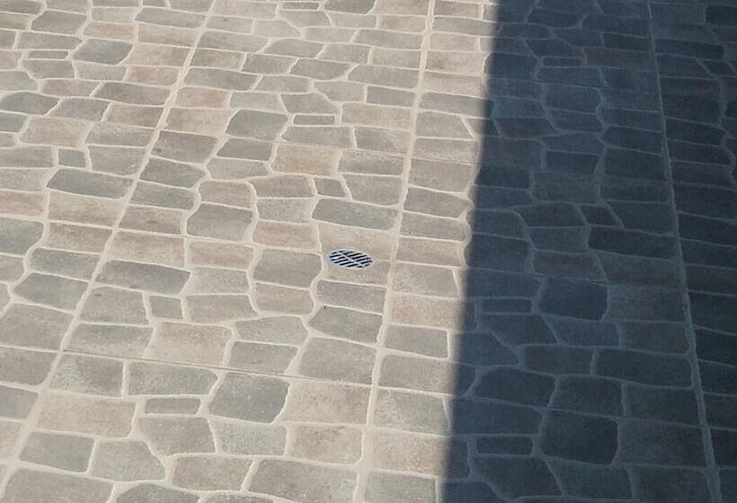 Hostal California Mollendo   Hostel