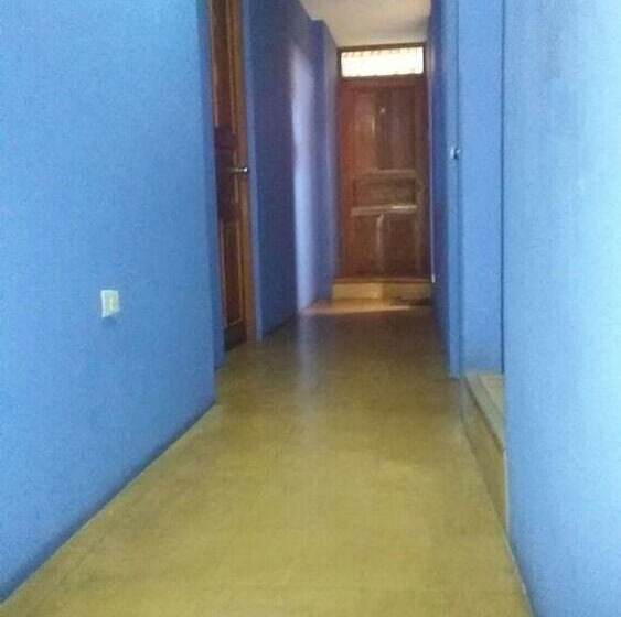 Hostal California Mollendo   Hostel